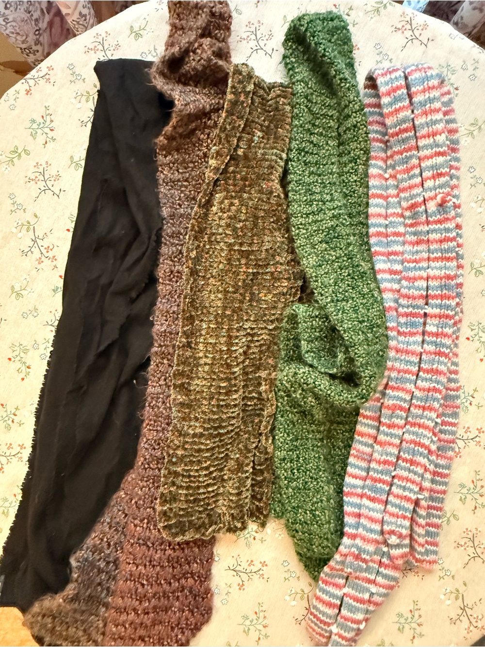 Set of 5 Chunky Knit Women’s Sweater Scarves